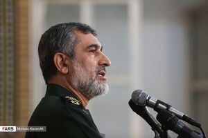 قرارگاه سازندگی خاتم الانبیا(ص) تحریم‌های دشمنان را بی‌اثر کرد/ سامانه ها و تجهیزات بومی ما را در زمره کشورهای برتر دنیا قرار داده است