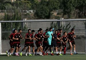 فرار بازیکنان تراکتور از تبریز به خاطر بی‌پولی