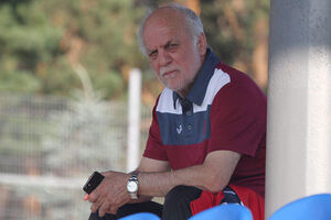 خوردبین: این بازی باید سه بر صفر شود