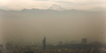 آلودگی هوا به مرز هشدار رسید/کودکان‌ و بیماران قلبی در شهر تردد نکنند