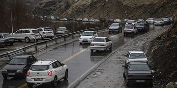 ترافیک سنگین در هراز و باران در برخی جاده‌ها/کندوان یک‌طرفه می‌شود