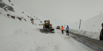 برف و باران در جاده‌های 13 استان/ترافیک در کندوان و محدودیت ترافیکی در هراز