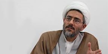 نسل جدید فعالان حوزه زنان در تحلیل مسائل، بر فردیت و جنسیت خود غلبه کنند