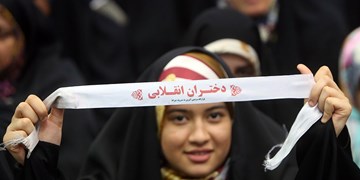 با استقبال بی‌نظیر دختران انقلابی ظرفیت ورزشگاه شیرودی تکمیل شد