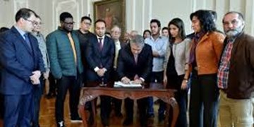 افزایش بودجه تظاهرات دانشجویان را خاموش کرد