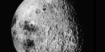 «ماه‌نورد» چین  ماه را دور زد