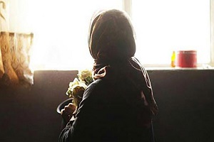 خانمی 56 ساله برای پیدا کردن خانواده اش از مردم کمک خواست