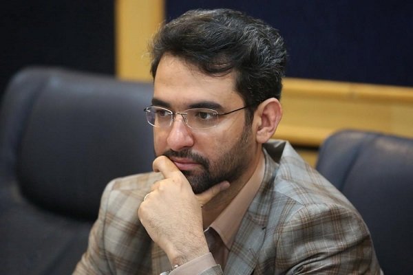 وزیر ارتباطات: کاهش ۳۰ درصدی قیمت گوشی کار سختی نیست