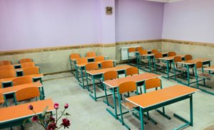 یک معلم را در شهرستان رودبار کتک زدند