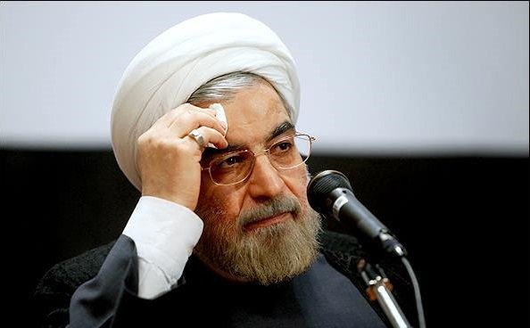 دروغ بزرگی که منجر به خودکشی یک دانشجو شد/ سرانجام بورسیه های دولت دهم چه شد؟/خسارت مادی و معنوی به دانشجویان چگونه جبران می شود؟ + فیلم