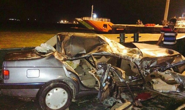 ۸ مصدوم در حادثه تصادف پژو ۴۰۵ با پرشیا