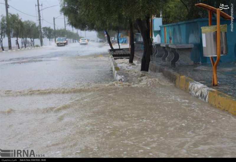 بارندگی باعث آبگرفتگی خیابان های آبادان شد