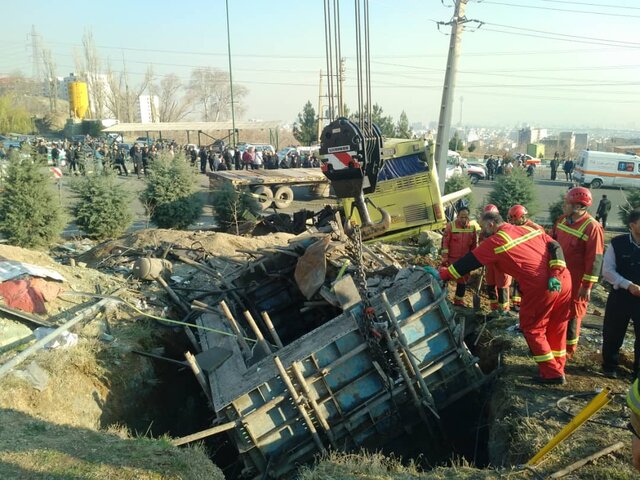 حال ۷تن از مصدومان حادثه واژگونی اتوبوس دانشگاه علوم تحقیقات وخیم است