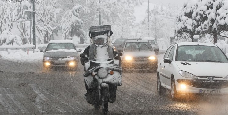 وقوع برف و کولاک در ۱۷ استان کشور