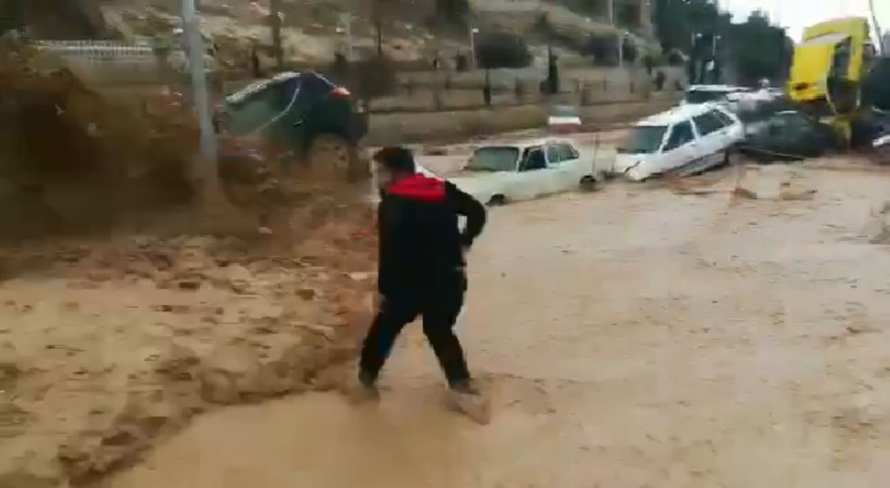 ویدیو/به تماشای سیل نروید!