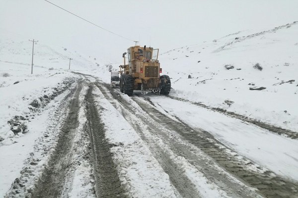 محورهای هراز و کندوان برفی است