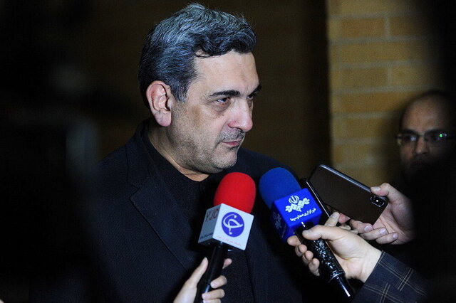 شهردار تهران: با کمک جوانان می‌توانیم مشکلات شهر را حل کنیم