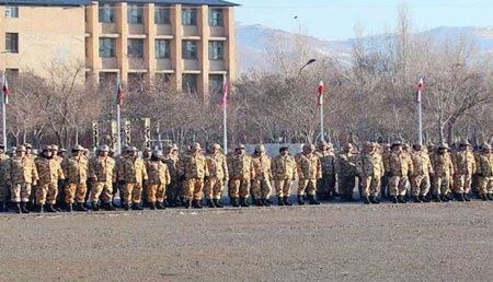 پادگان ۰۶ تهران پارک می‌شود