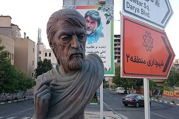 سردیس قیصر امین‌پور سرقت شد