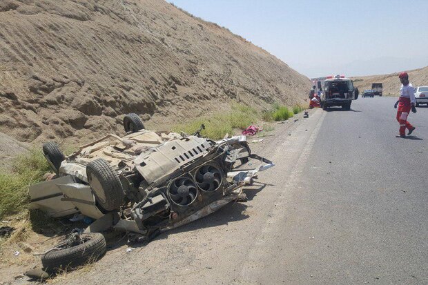 واژگونی خودرو در محور اراک- ازنا ۲ کشته برجای گذاشت