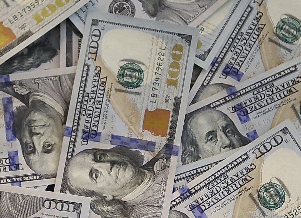سرکرده دلال بازار ارز دستگیر شد
